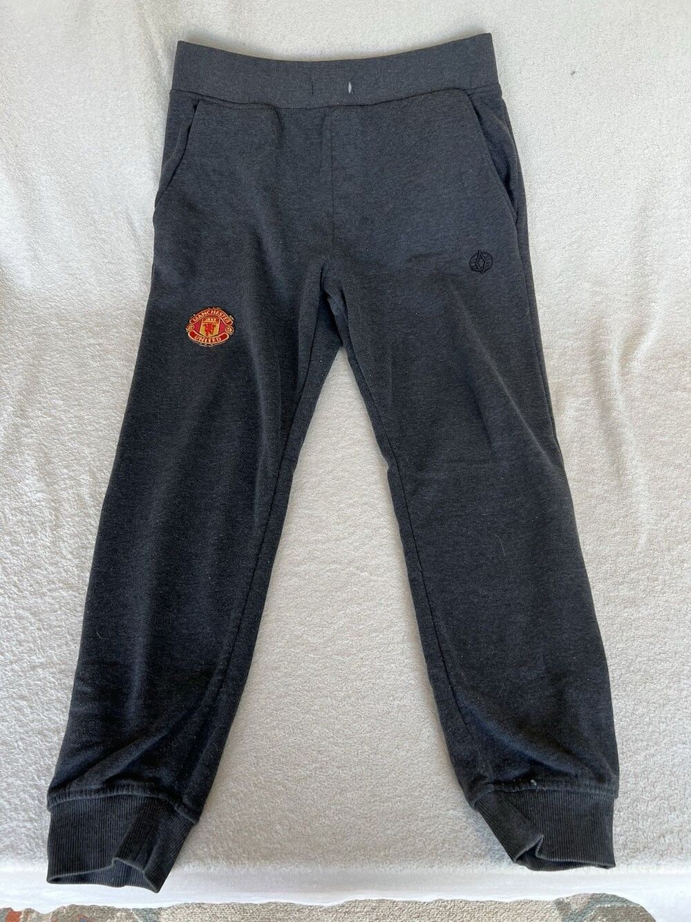 Akademiks Manchester United Gray Soccer Pants Sweatpants, Men's Size XS
